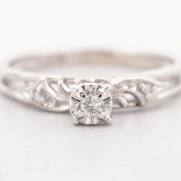 14k white Gold Diamond Ring - Picture 1 of 7